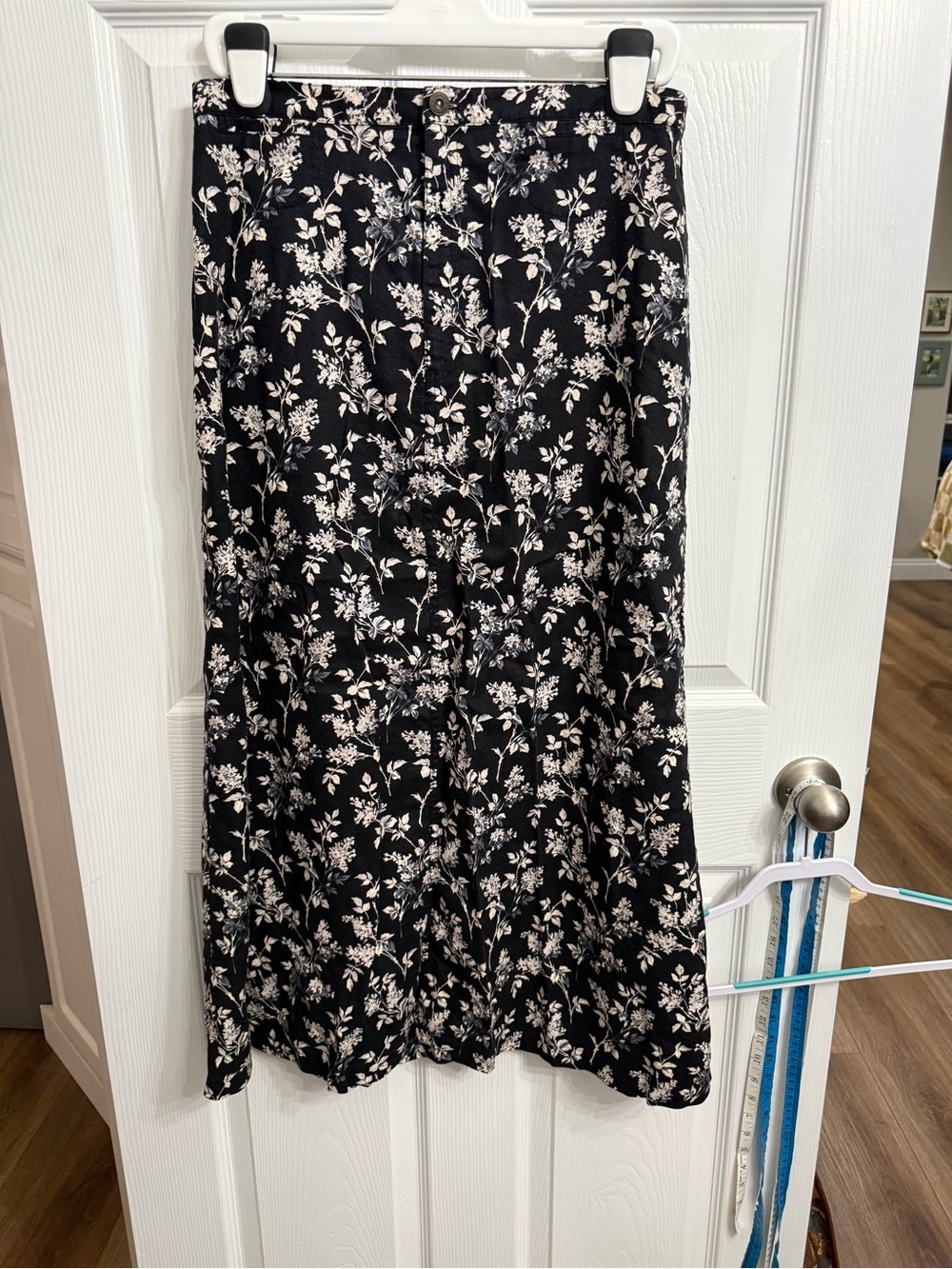 Liz Claiborne Lizwear Black Floral Linen Blend Midi Skirt Cottagecore 14 peasant